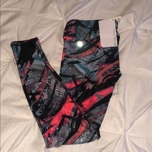 NWT Fabletics Leggings